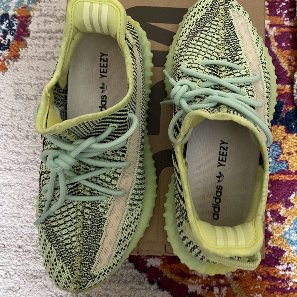 Yeezy Sneakers